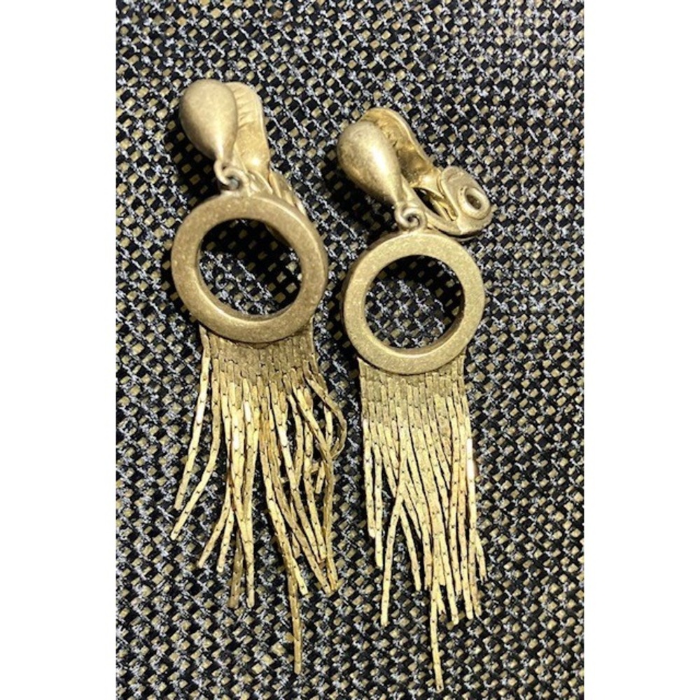 Vintage Ellen Tracy Clip On Earrings Gold Tone Chain Tassel
